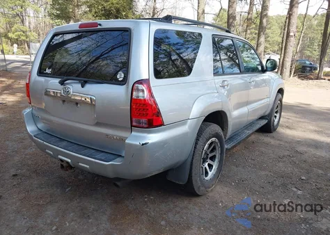 2006 Toyota 4Runner Sr5 V6 z USA, uszkodzony, nr VIN JTEZU14R060073092